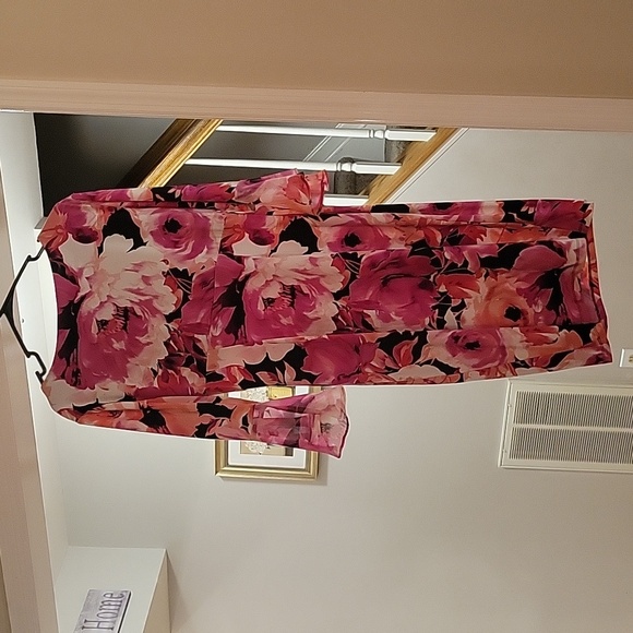 Gorgeous pink & black dress. Size 12 - Picture 4 of 8